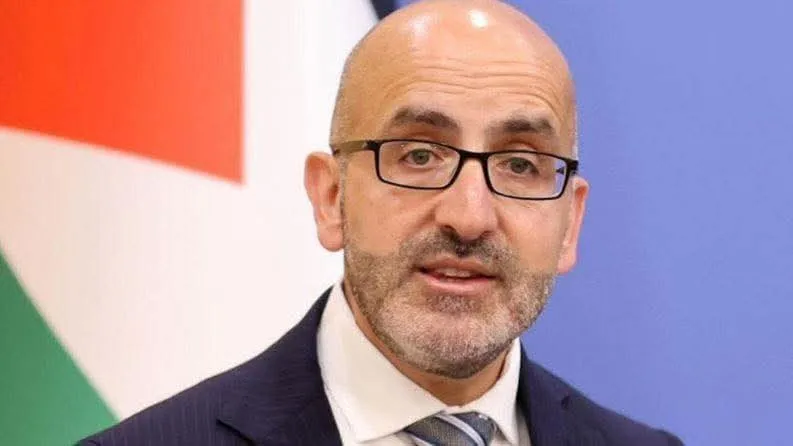 وزير المالية : سنصرف نسبة من الرواتب خلال الأشهر المقبلة ونبذل جهوداً مكثفة لضمان الحد الأدنى